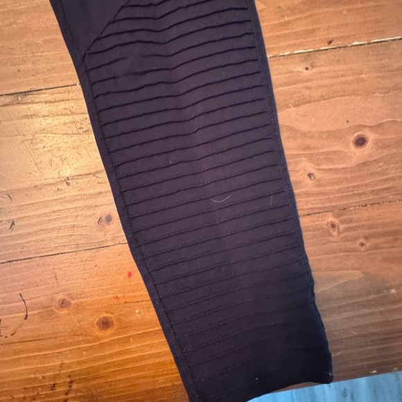 Threads 4 Thought black womens Maternity medium legging - Picture 8 of 9